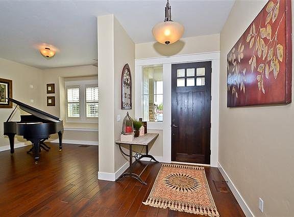 5th image of 1811 N Windsor Park