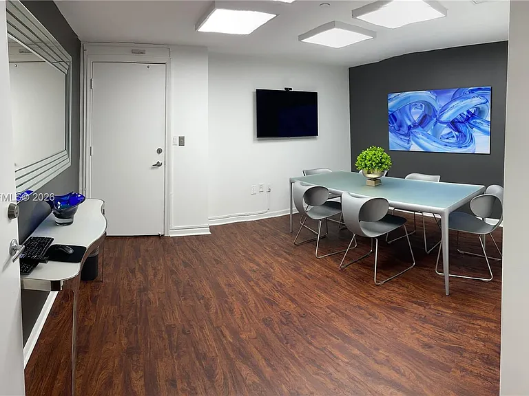 10 Aragon Ave #1216 — Photo 40