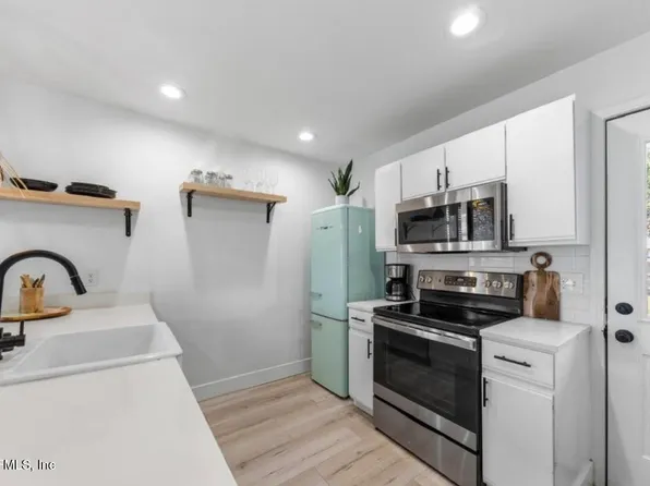 525 6TH Avenue S, Jacksonville Beach, FL 32250