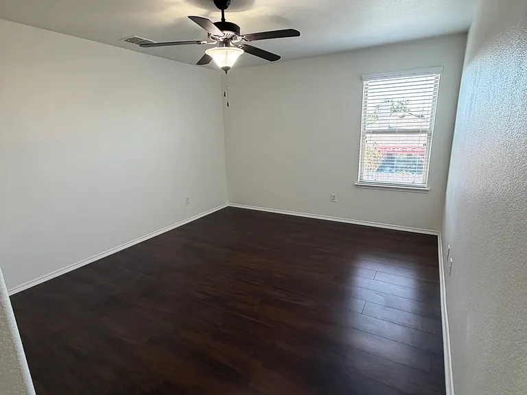 11808 Kurth Dr — Photo 15