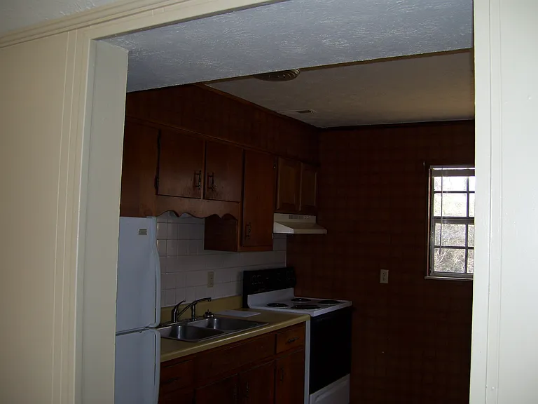 925 McArthur Rd #3 — Photo 4