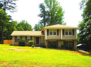 6283 Field Glen Rd, Stone Mountain, GA 30087