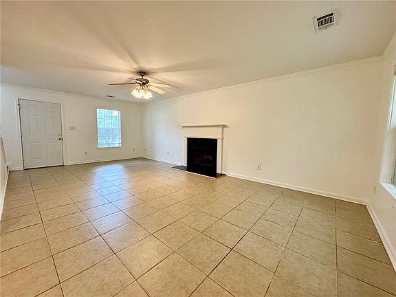 4th image of 35 Rolling Ridge Dr