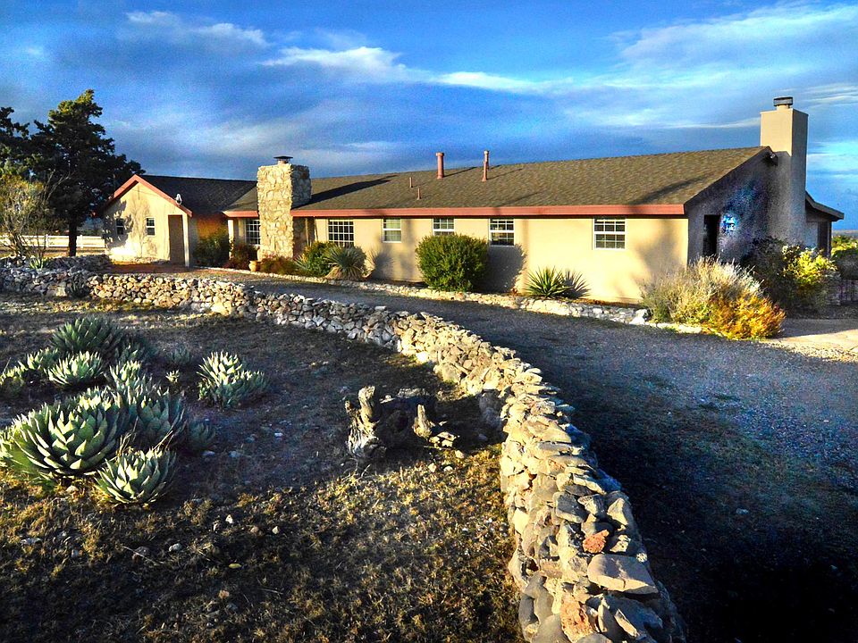 1st image of 83 Holbrook Dr