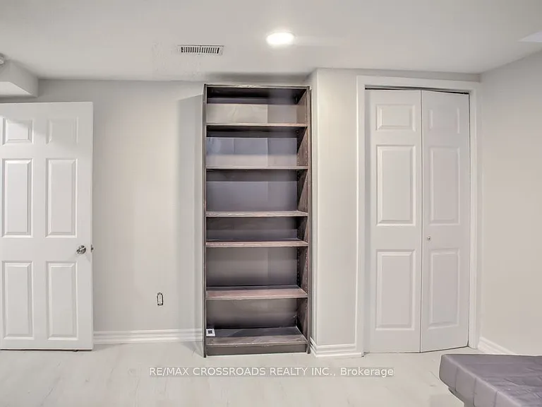 66 Bayhampton Cres — Photo 13