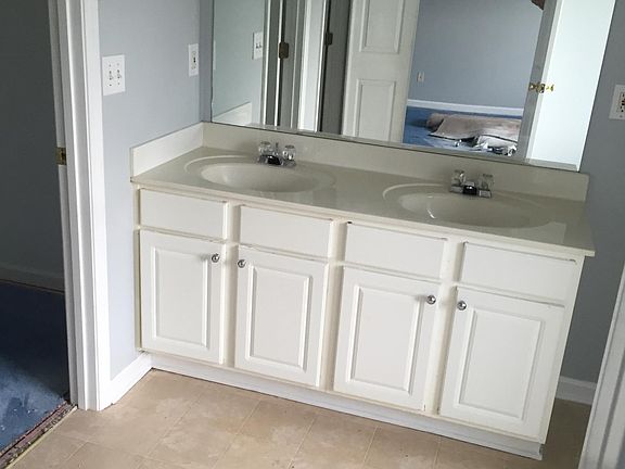 5th image of 513 Blossom Way
