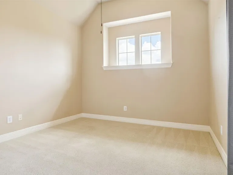 15528 Interlachen Dr — Photo 31