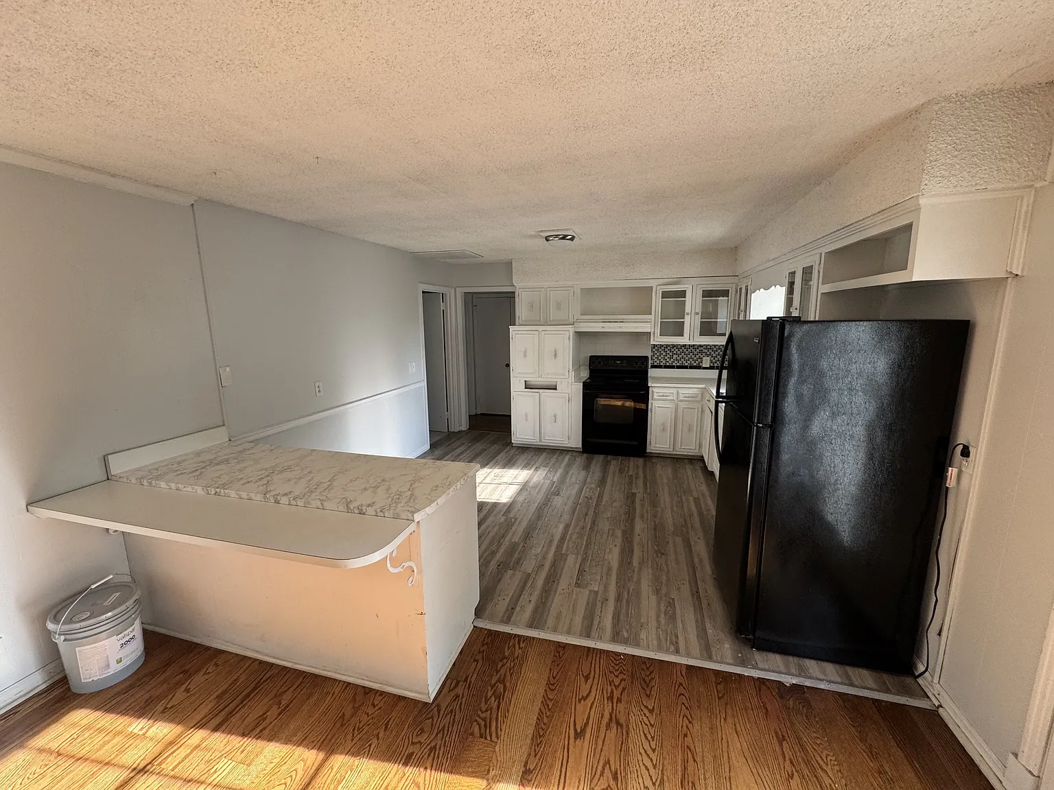 704 Davis Drive - A — Photo 4
