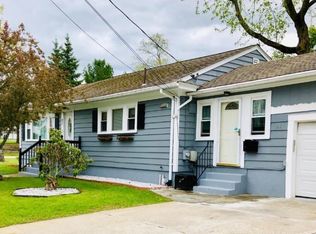 21 Packard Ave, North Providence, RI 02911