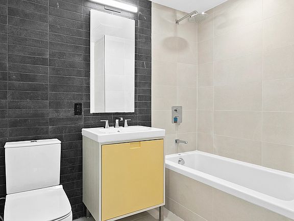 4th image of 15 E 19th St APT 2A