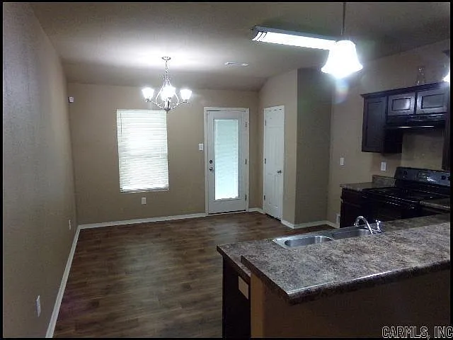 2104 Fern Valley Dr — Photo 3