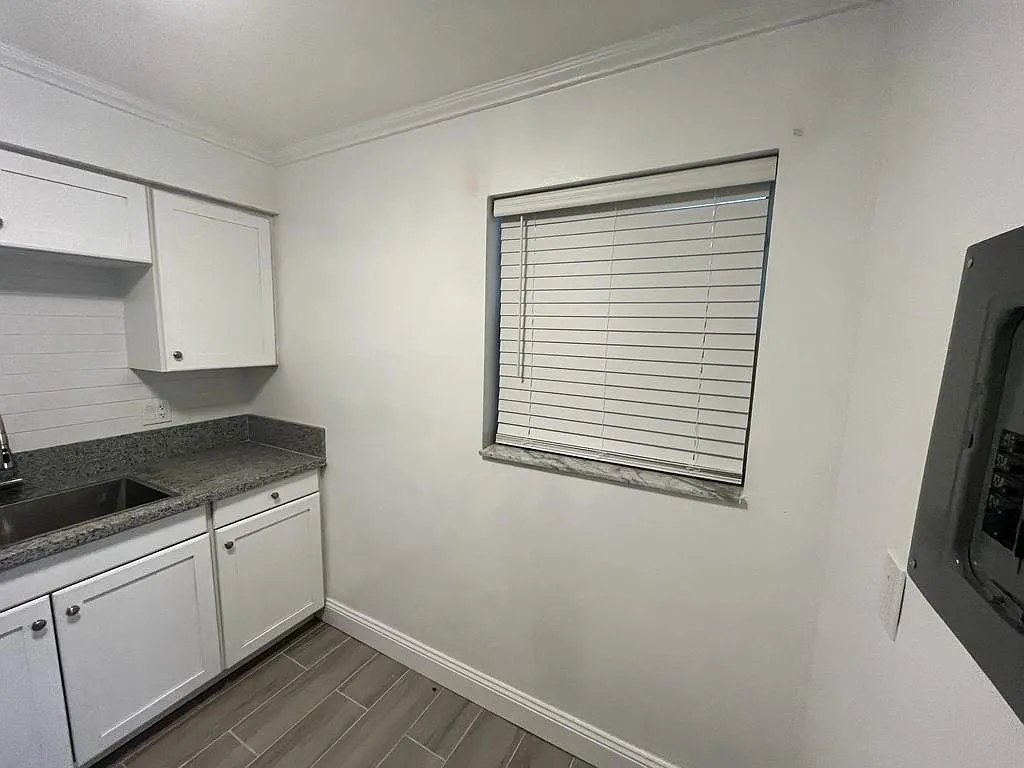 2 bed, 2.0 bath, 1000 sqft, $1,950 — Photo 4
