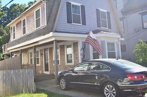 4th image of 20 Samoset St