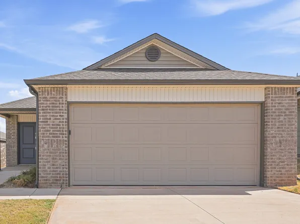 10040 Blackjack Rd, Yukon, OK 73099