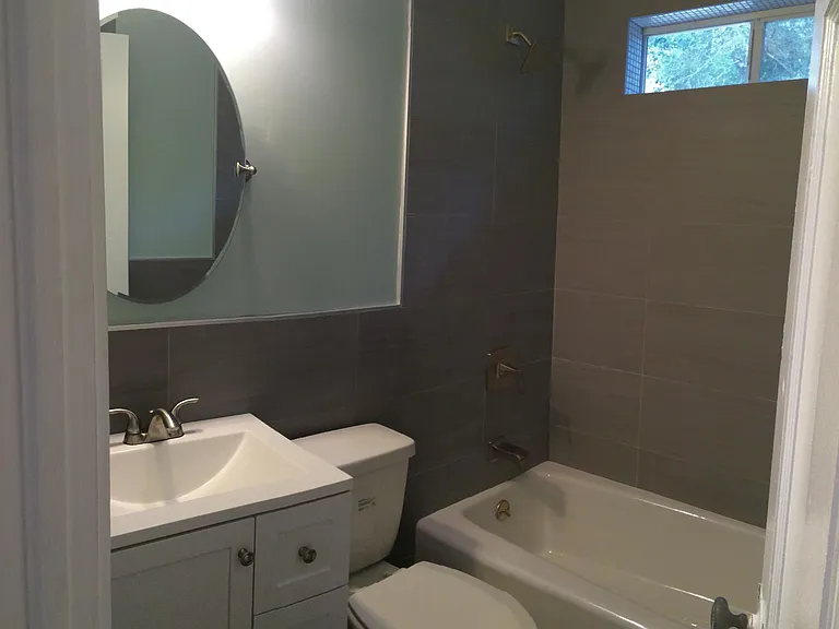 615 Collins Dr — Photo 11