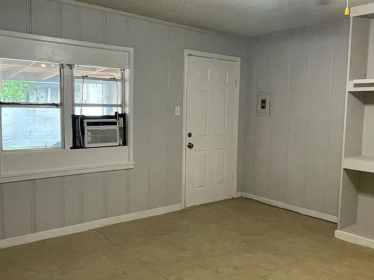 122 Red Ripple Rd #B — Photo 4