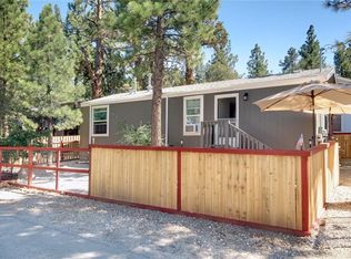 207 Sunset Ln, Sugarloaf, CA 92386