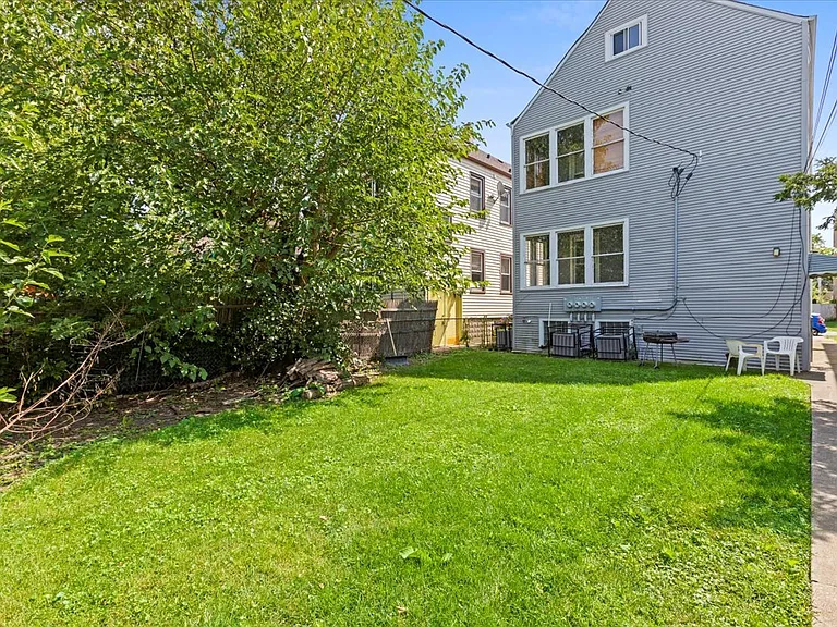 5344 W Eddy St #1 — Photo 8
