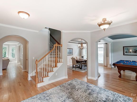 5th image of 23087 Norwalk Ln