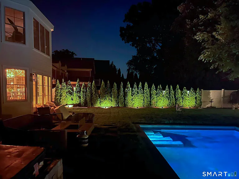 28 Oak St — Photo 5