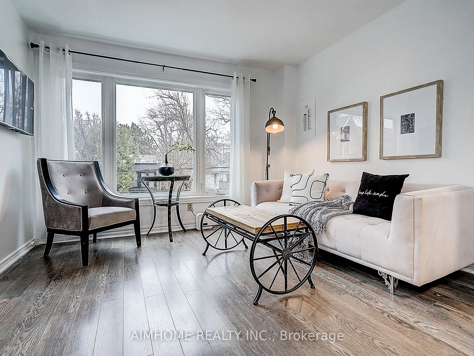 5 bed, $5,000 — Photo 1