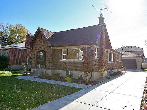 3rd image of 728 Scott Ave