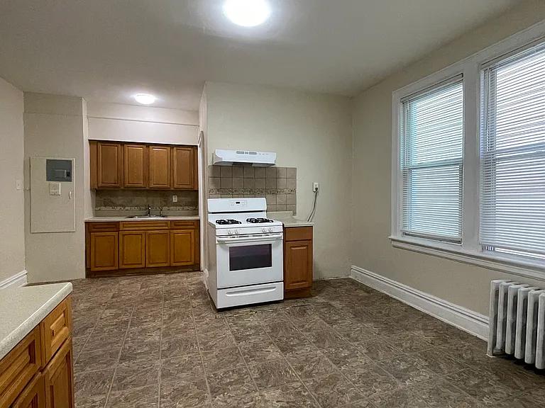 17 Van Nostrand Ave #3 — Photo 6