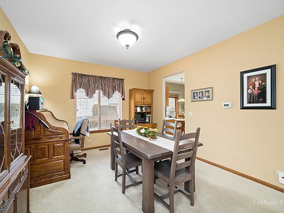 4th image of 232 Cedarfield Dr