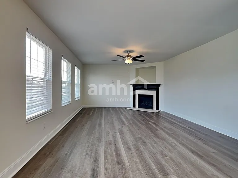 2243 Bluegrama Dr — Photo 9