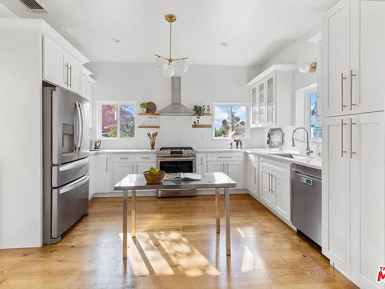 3312 Berkeley Ave — Photo 7