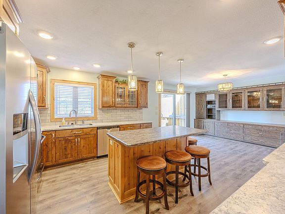 5th image of 3507 Birchmont Dr NE