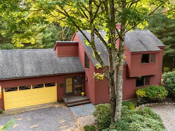 107A Shannock Rd #A, Wakefield, RI 02879