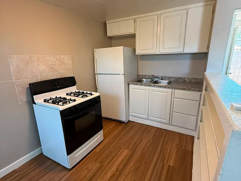 48 W Tamarisk St #6 — Photo 6