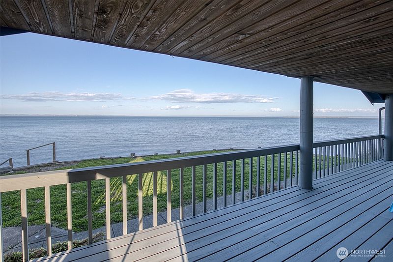 4th image of 841 Bay View Court SE