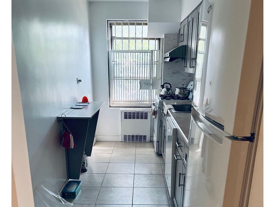 1st image of 25400 87th Ave #1