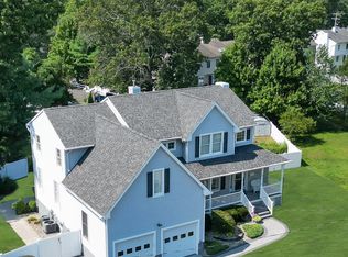 14 Matano Ct, Monroe Township, NJ 08831