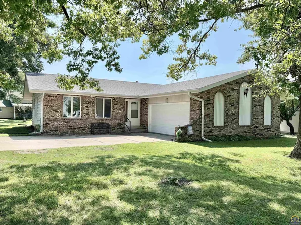 314 W Maple St, Saint Marys, KS 66536