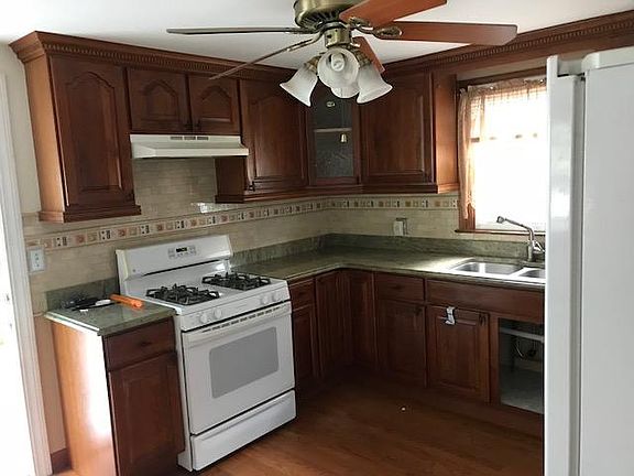 Open Kitchen with Granite Counters
