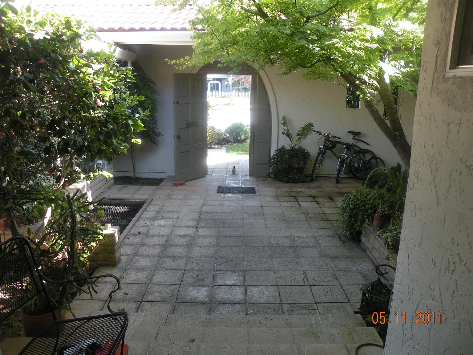 4 bed, 2066 sqft, $6,950 — Photo 2