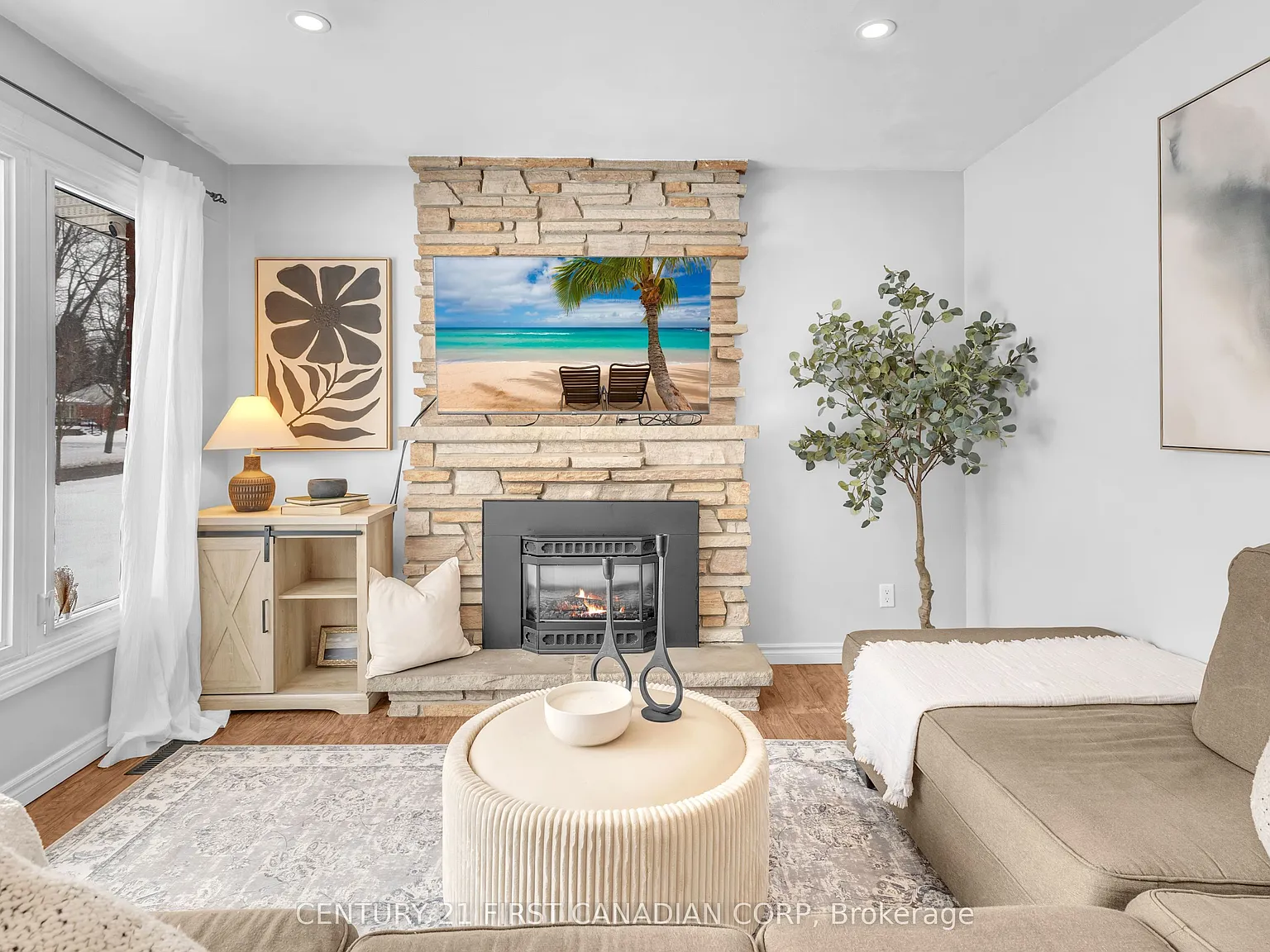 2 bed, $2,000 — Photo 3