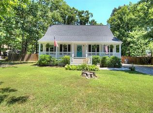 8813 Hawkbill Rd, North Chesterfield, VA 23237