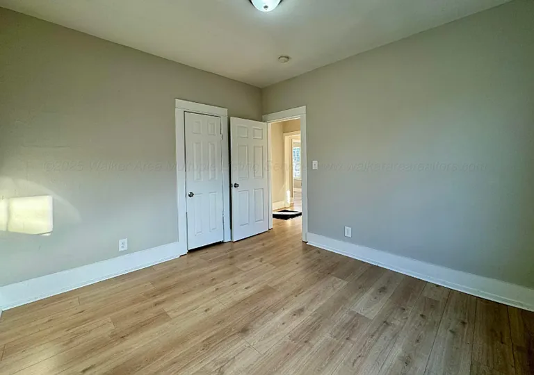 1532 Bay Ave SW — Photo 9
