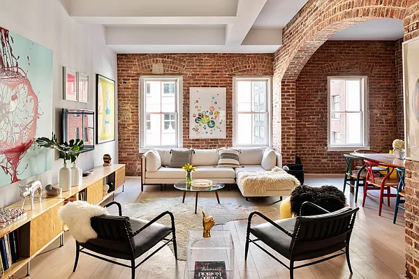 Sold by Compass | media 2