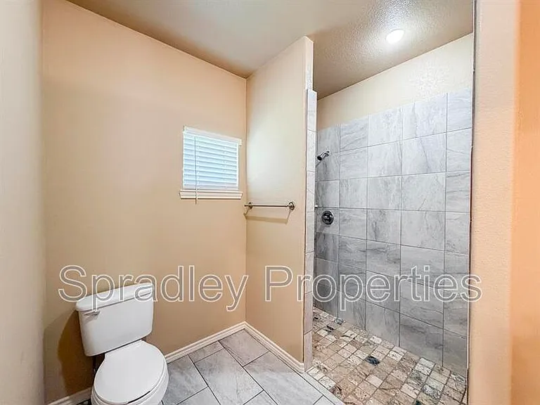 1003A Laurel Dr — Photo 16
