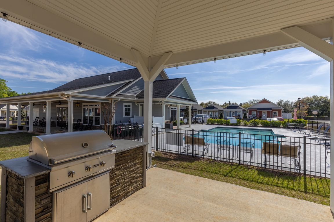 Gas Grill - Phase I Pool