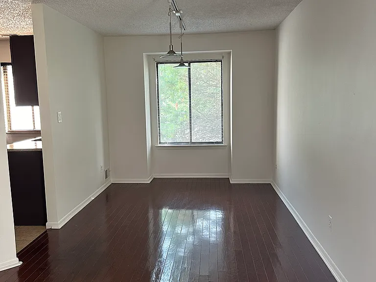 74 Park Gate Dr — Photo 52