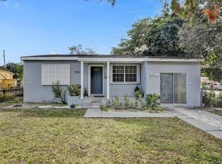 2552 Wiley St, Hollywood, FL 33020