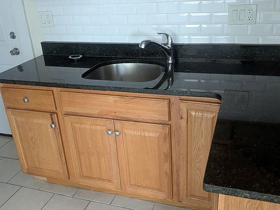 5th image of 55 Bonair St #1