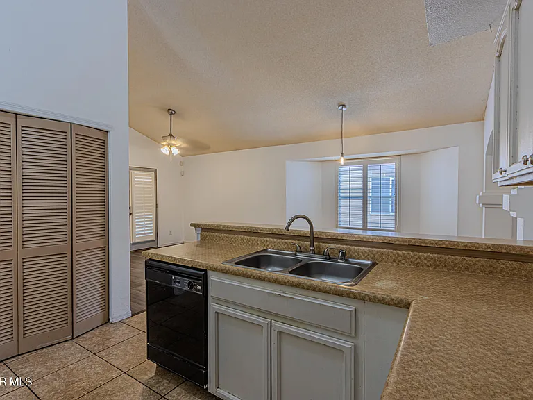 12833 Tierra Pueblo — Photo 9