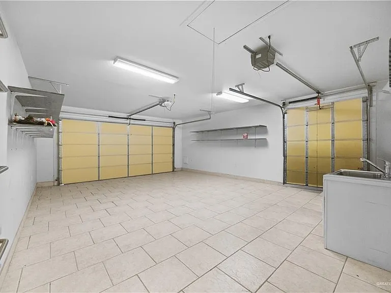 3321 E Clubhouse Dr — Photo 24